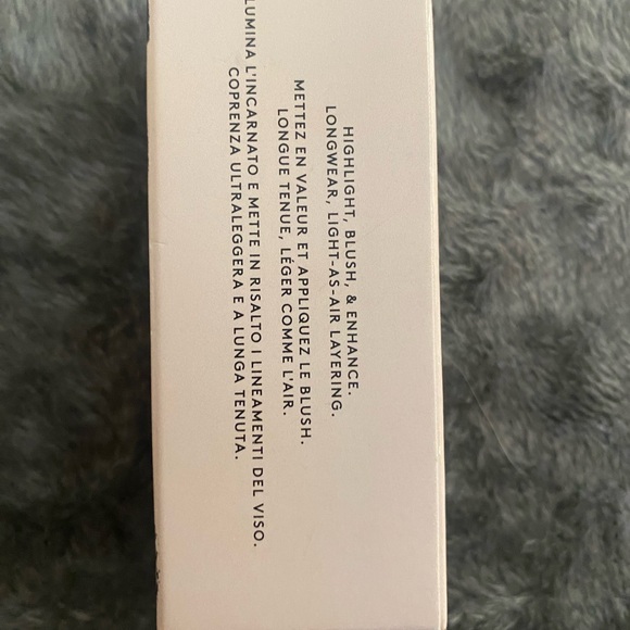 New Fenty Beauty Shimmer Skinstick - Picture 4 of 10